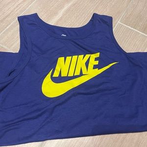 Nike tank